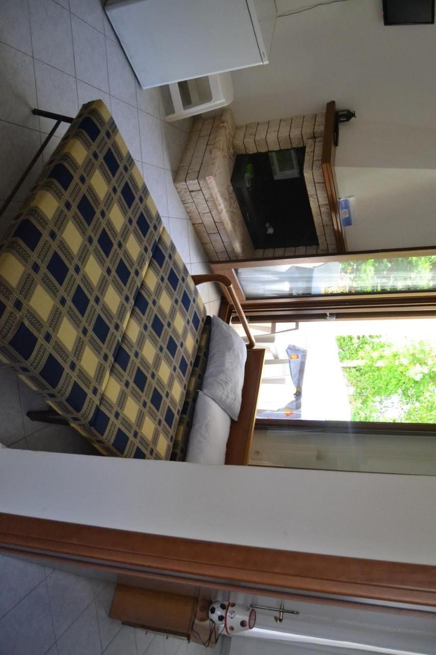 House Anna Lägenhet Nikiti  Exteriör bild